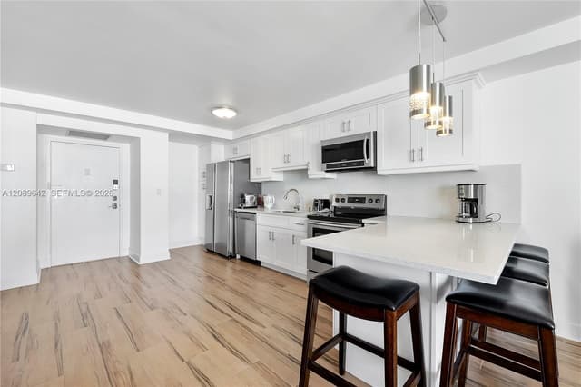 1800 Collins Ave # 11B, Miami Beach FL 33139 - Miami Beach, FL - Photo 3