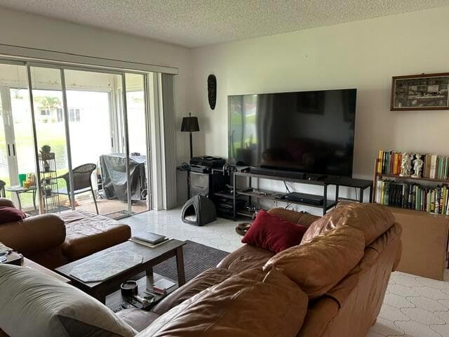 471 Lake Dora Drive, West Palm Beach FL 33411 - West Palm Beach, FL - Photo 5