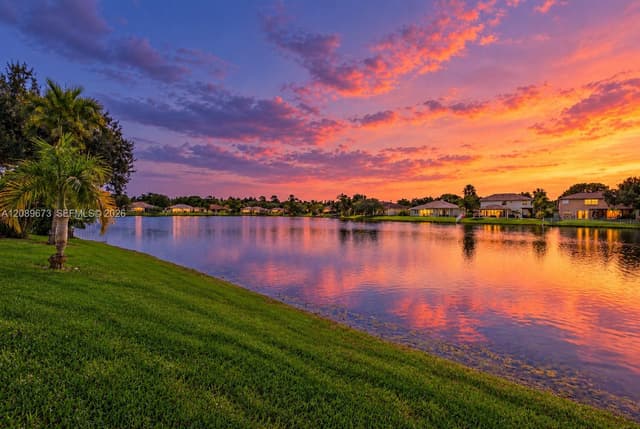 12922 NW 20th St, Pembroke Pines FL 33028 - Pembroke Pines, FL - Photo 3