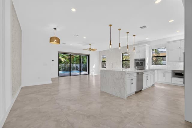 131 Edwards Lane, Palm Beach Shores FL 33404 - Palm Beach Shores, FL - Photo 6