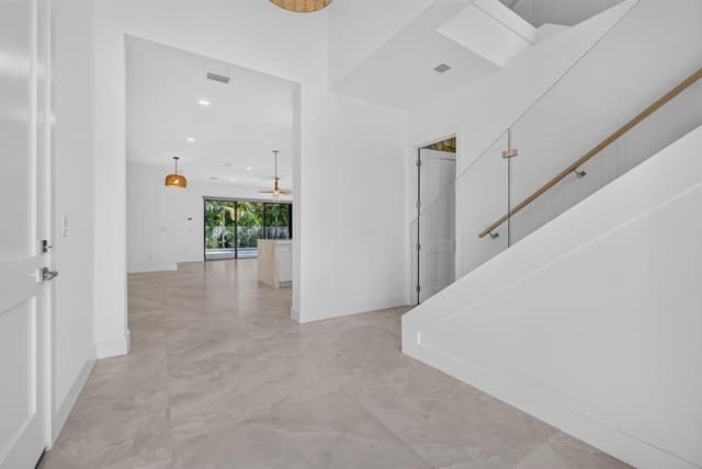 131 Edwards Lane, Palm Beach Shores FL 33404 - Palm Beach Shores, FL - Photo 5