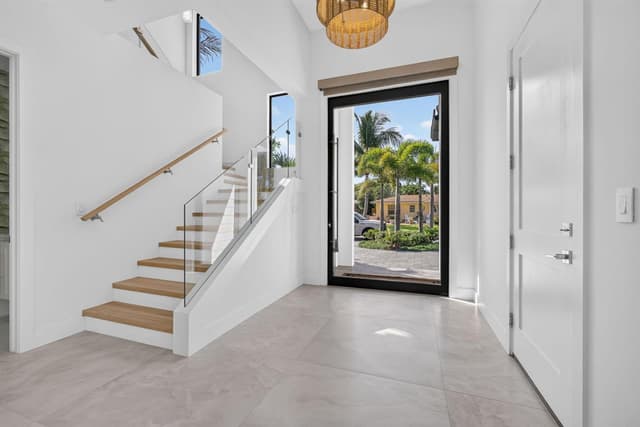 131 Edwards Lane, Palm Beach Shores FL 33404 - Palm Beach Shores, FL - Photo 4