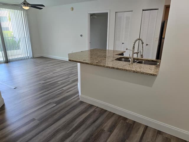 701 Villa Circle, Boynton Beach FL 33435 - Boynton Beach, FL - Photo 7