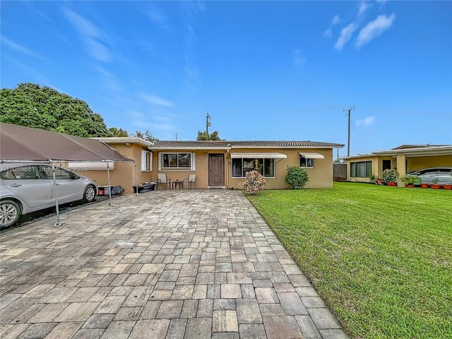 4220 NE 4th Ter, Deerfield Beach FL 33064 - Deerfield Beach, FL - Photo 2