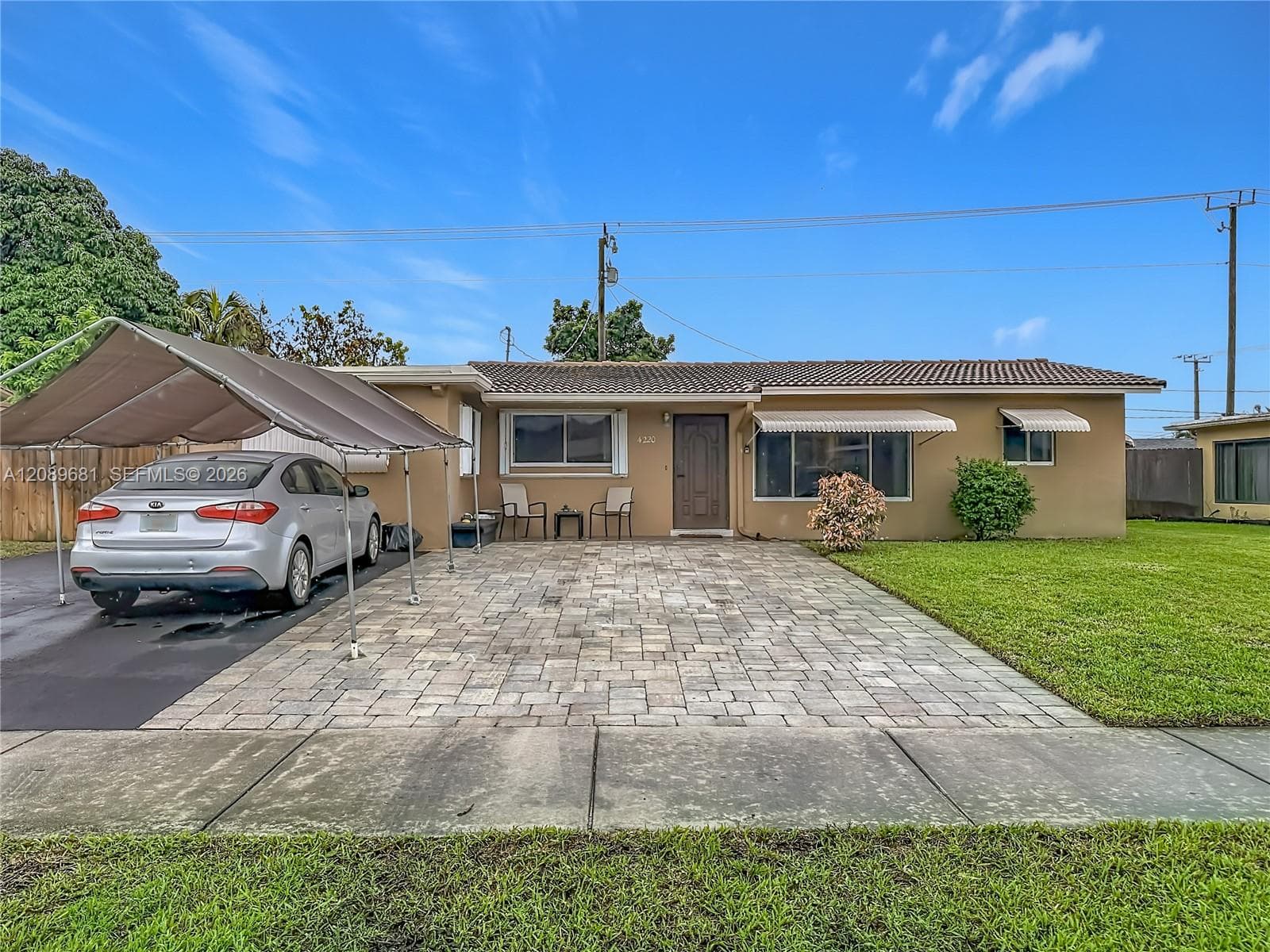 4220 NE 4th Ter, Deerfield Beach FL 33064 - Deerfield Beach, FL - Photo 1