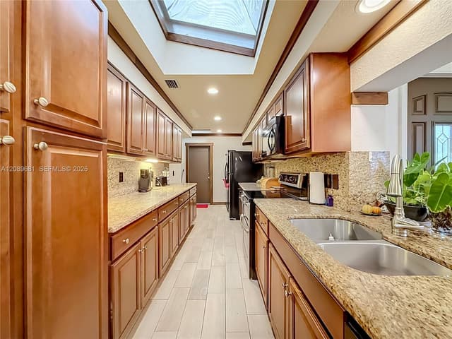 4220 NE 4th Ter, Deerfield Beach FL 33064 - Deerfield Beach, FL - Photo 5