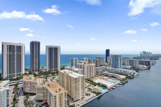 2600 E Hallandale Beach Blvd # T1002, Hallandale Beach FL 33009 - Hallandale Beach, FL - Photo 2