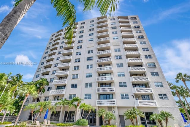90 Edgewater Dr # 327, Coral Gables FL 33133 - Coral Gables, FL - Photo 2