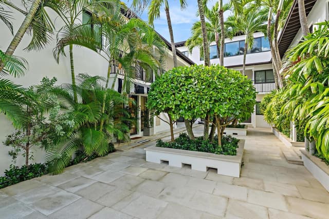 122 Peruvian Avenue # 16, Palm Beach FL 33480 - Palm Beach, FL - Photo 4