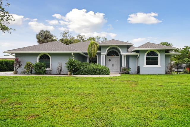16395 E HIALEAH Drive E, FL 33470 - Photo 2