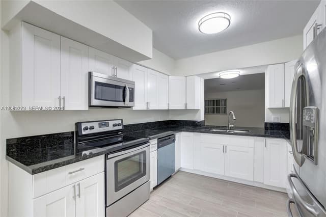 8830 Caribbean Blvd, Cutler Bay FL 33157 - Cutler Bay, FL - Photo 5