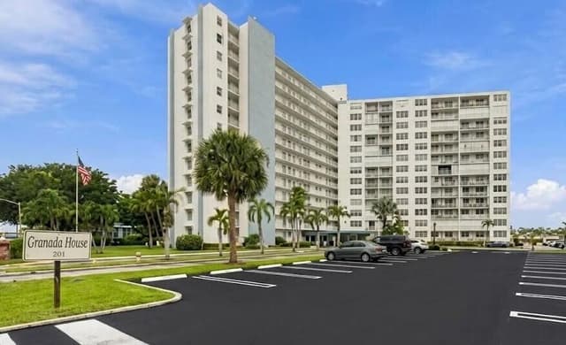 201 N Ocean Boulevard # 604, Pompano Beach FL 33062 - Pompano Beach, FL - Photo 2