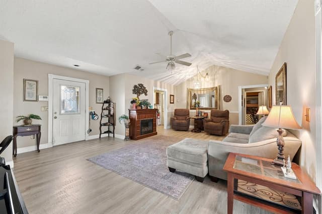 5215 W Canal Circle, Lake Worth FL 33467 - Lake Worth, FL - Photo 7