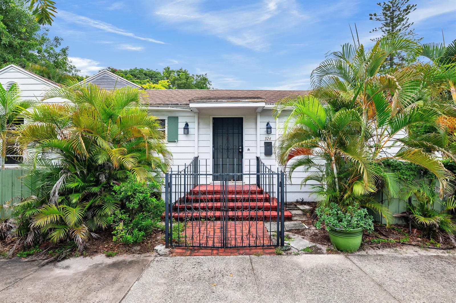 324 Albemarle Road, West Palm Beach FL 33405 - West Palm Beach, FL - Photo 1