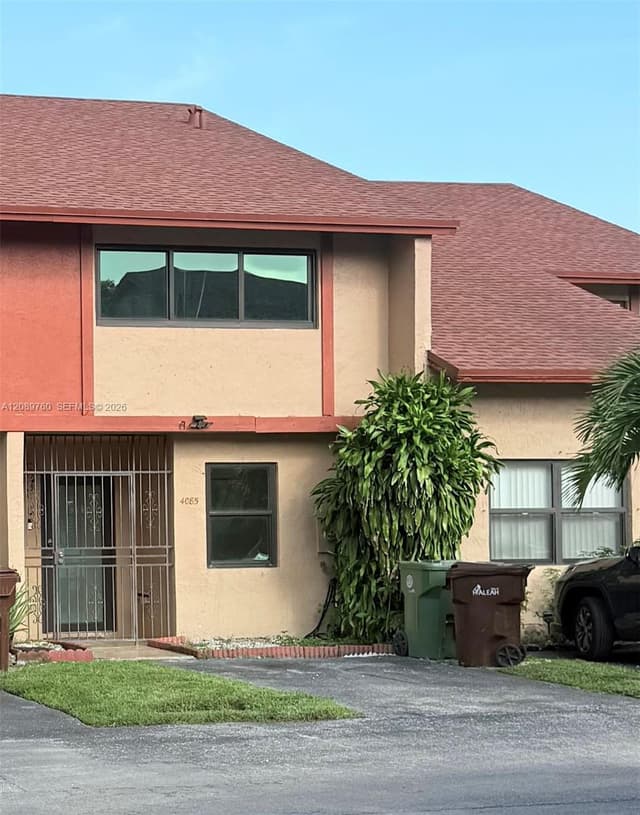 4085 W 8th Ct # 82, Hialeah FL 33012 - Hialeah, FL - Photo 2