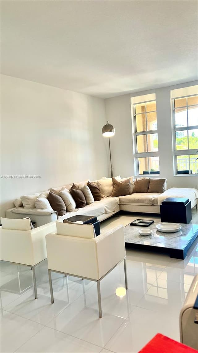 3001 NE 185th St # 421, Aventura FL 33180 - Aventura, FL - Photo 2