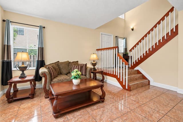 10251 NW 3rd St, Pembroke Pines FL 33026 - Pembroke Pines, FL - Photo 7