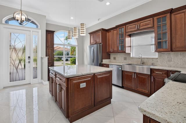 5351 Ventura Drive, Delray Beach FL 33484 - Delray Beach, FL - Photo 5