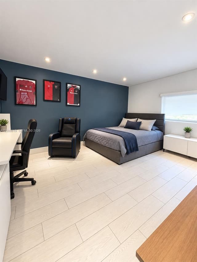18700 NE 21st Ave, North Miami Beach FL 33179 - North Miami Beach, FL - Photo 5