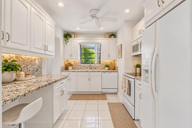4211 NW 11th Ave, Oakland Park FL 33309 - Oakland Park, FL - Photo 6