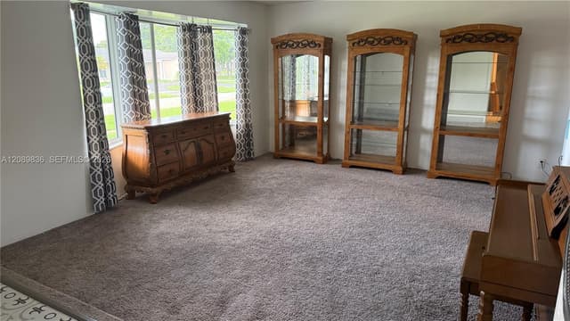 2211 N 54th Ave, Hollywood FL 33021 - Hollywood, FL - Photo 2