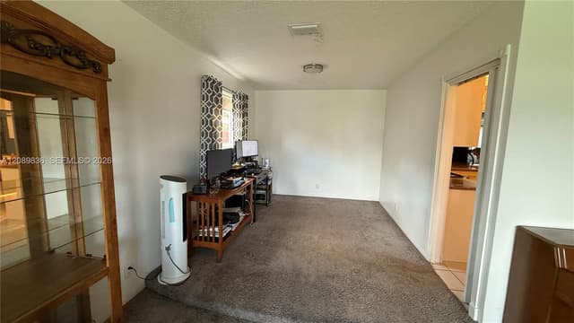 2211 N 54th Ave, Hollywood FL 33021 - Hollywood, FL - Photo 5