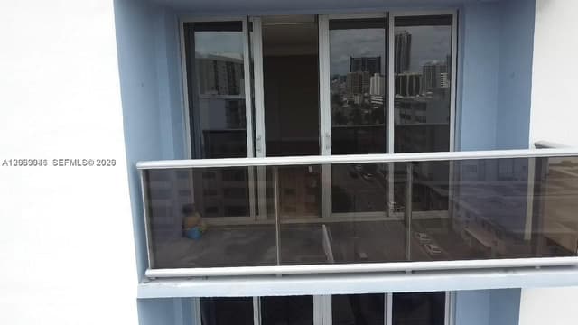 401 69th St # 900, Miami Beach FL 33141 - Miami Beach, FL - Photo 3