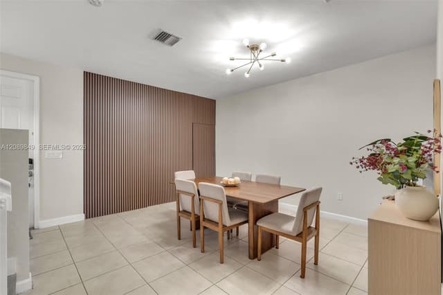 3305 W 93rd Pl, Hialeah FL 33018 - Hialeah, FL - Photo 6