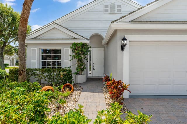102 Newberry Lane, Royal Palm Beach FL 33414 - Royal Palm Beach, FL - Photo 3