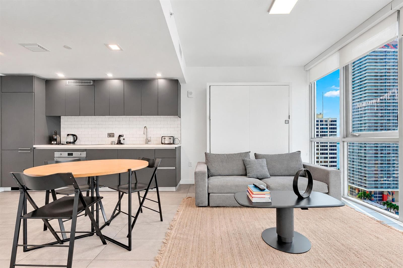 227 NE 2ND Street # 2801, Miami FL 33132