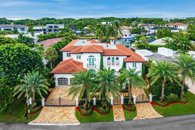 760 Coquina Way, Boca Raton FL 33432 - Boca Raton, FL - Photo 2