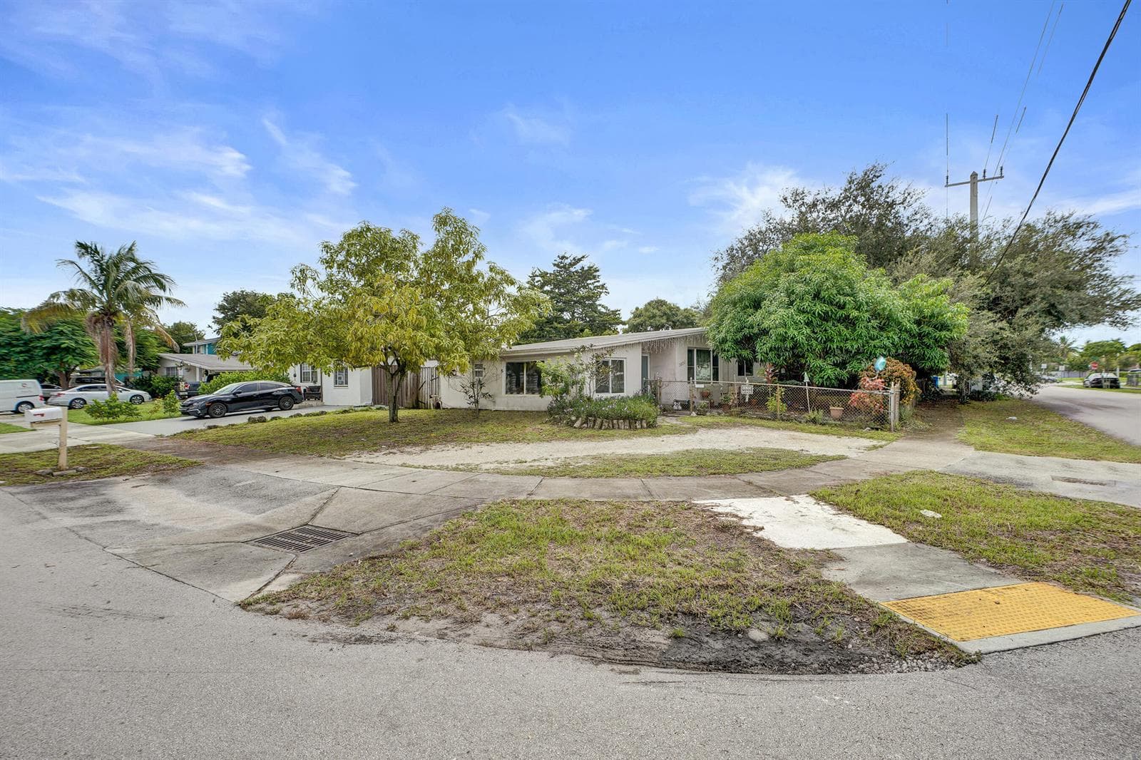 3630 SW 40th Street, West Park FL 33023
