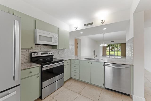 6205 BALBOA Circle # 102, Boca Raton FL 33433 - Boca Raton, FL - Photo 6