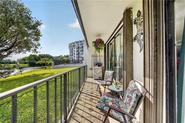 9686 Fontainebleau Blvd # 106, Miami FL 33172 - Miami, FL - Photo 4