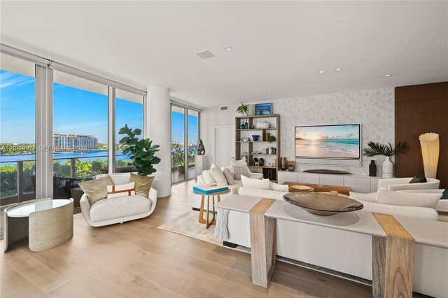 801 S Pointe Dr # 2, Miami Beach FL 33139 - Miami Beach, FL - Photo 4