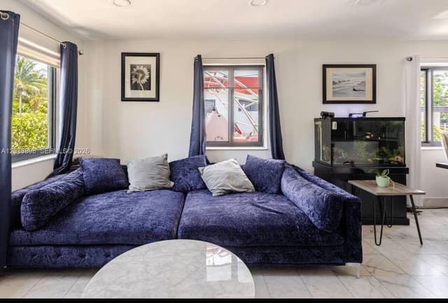 961 NE 155th Ter, North Miami Beach FL 33162 - North Miami Beach, FL - Photo 3