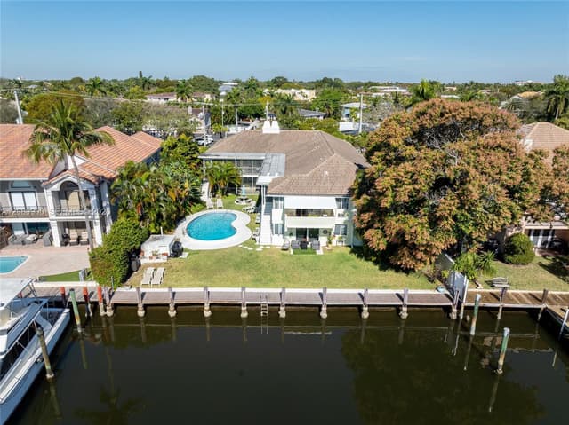 1308 Bayview Dr # 2B, Fort Lauderdale FL 33304 - Fort Lauderdale, FL - Photo 2