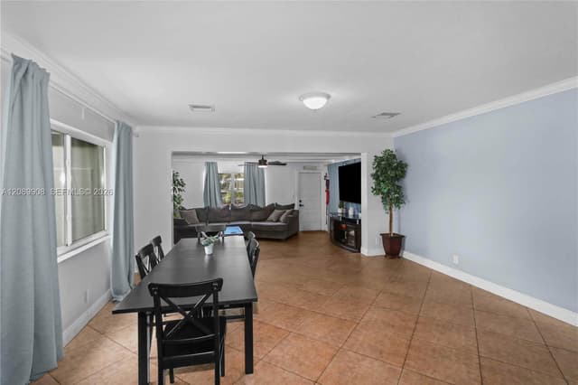1221 NE 26th Ave, Pompano Beach FL 33062 - Pompano Beach, FL - Photo 6