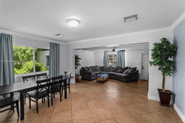 1221 NE 26th Ave, Pompano Beach FL 33062 - Pompano Beach, FL - Photo 5