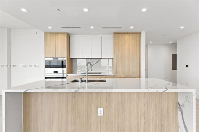 2411 Laguna Cir # 2301, North Miami FL 33181 - North Miami, FL - Photo 4