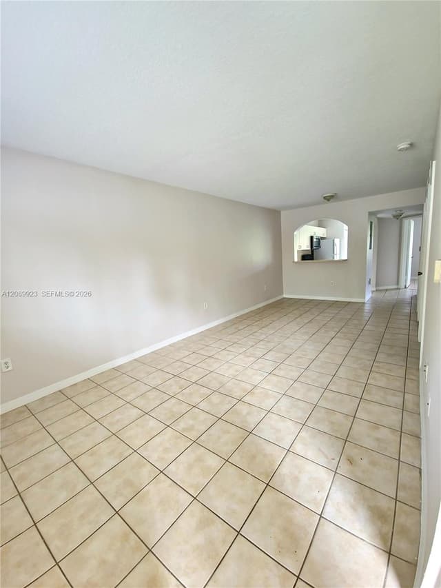 3398 NE 9th Dr # 102, Homestead FL 33033 - Homestead, FL - Photo 2