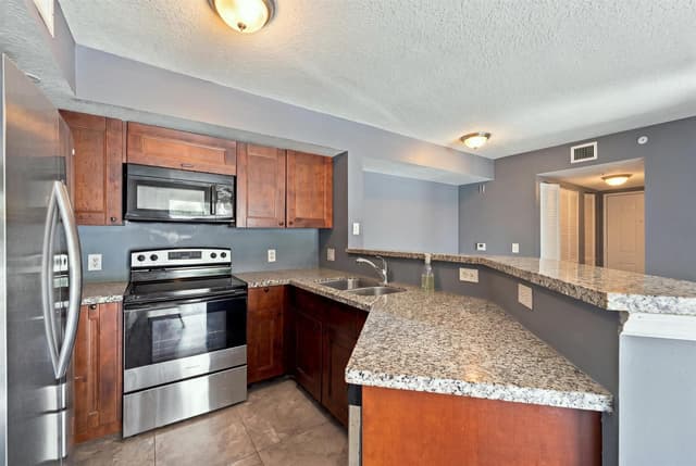 4041 San Marino Boulevard # 105, West Palm Beach FL 33409 - West Palm Beach, FL - Photo 6