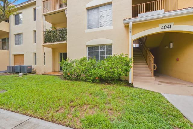 4041 San Marino Boulevard # 105, West Palm Beach FL 33409 - West Palm Beach, FL - Photo 3