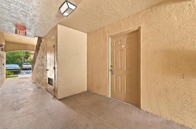 4041 San Marino Boulevard # 105, West Palm Beach FL 33409 - West Palm Beach, FL - Photo 4
