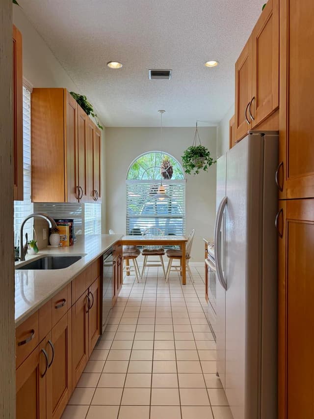 100 Winter Club Court, Palm Beach Gardens FL 33410 - Palm Beach Gardens, FL - Photo 4