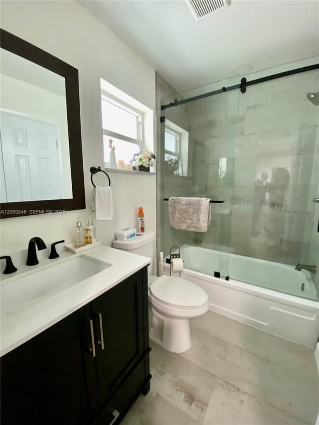 2374 SW 11th Ave, Boynton Beach FL 33426 - Boynton Beach, FL - Photo 5