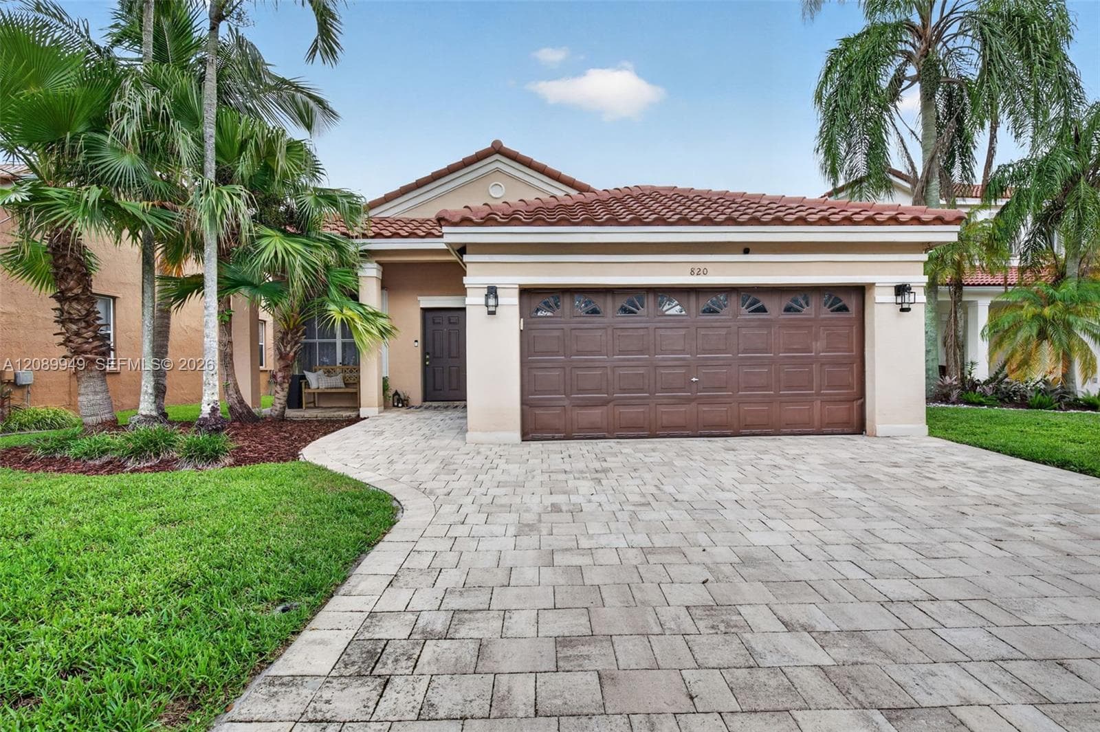 820 Falling Water Rd, Weston FL 33326 - Weston, FL - Photo 1