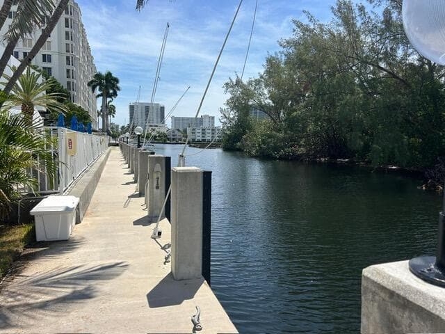 2860 NW 14th Street # 405, Fort Lauderdale FL 33311 - Fort Lauderdale, FL - Photo 2
