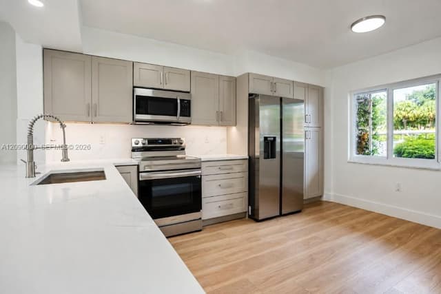 5810 Crystal Shores Dr # 102, Boynton Beach FL 33437 - Boynton Beach, FL - Photo 3