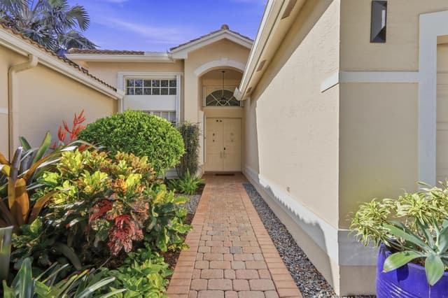 11649 Pamplona Boulevard, Boynton Beach FL 33437 - Boynton Beach, FL - Photo 2
